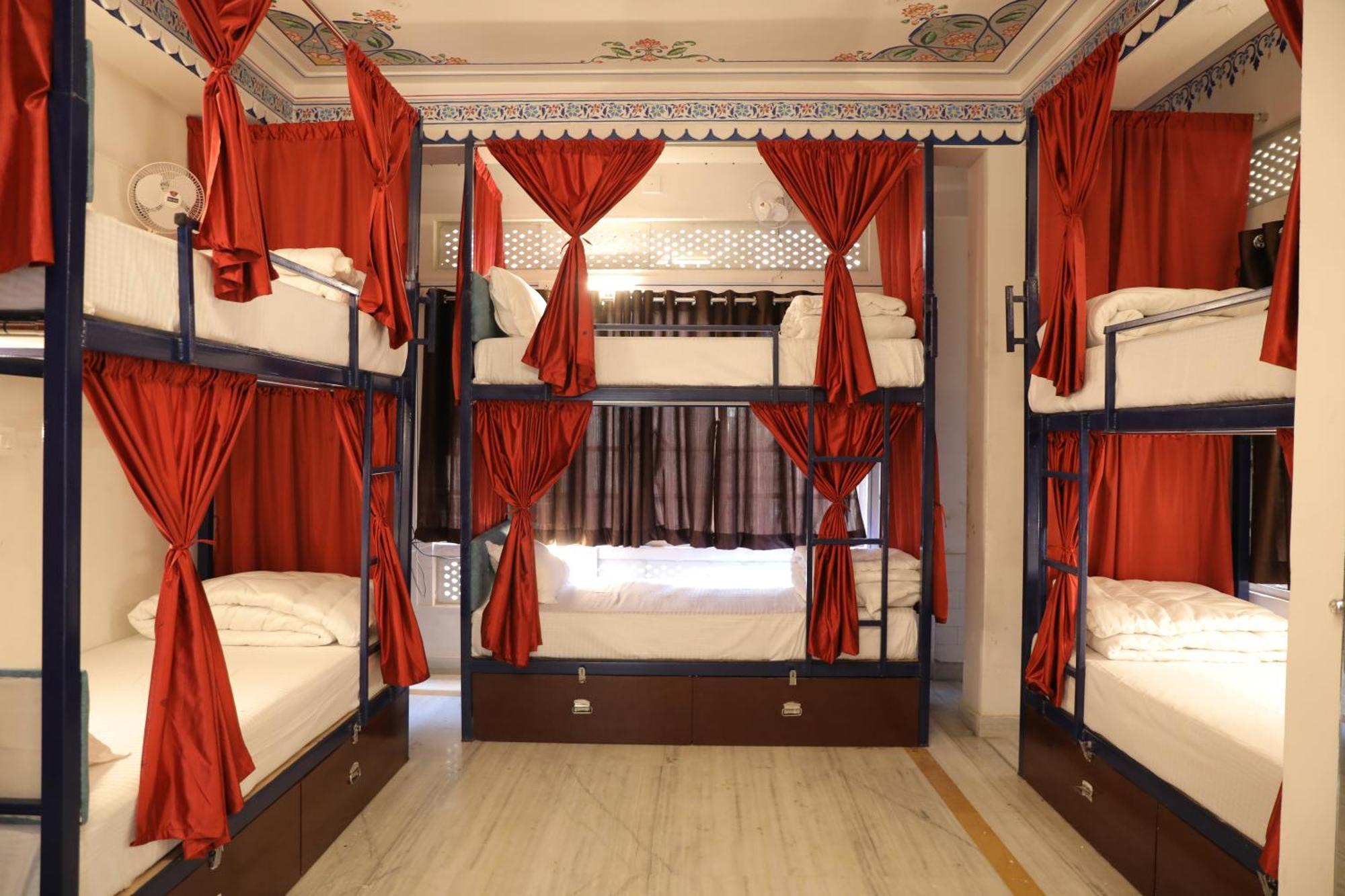 Hostel Funky Bunky Udaipur Exterior photo