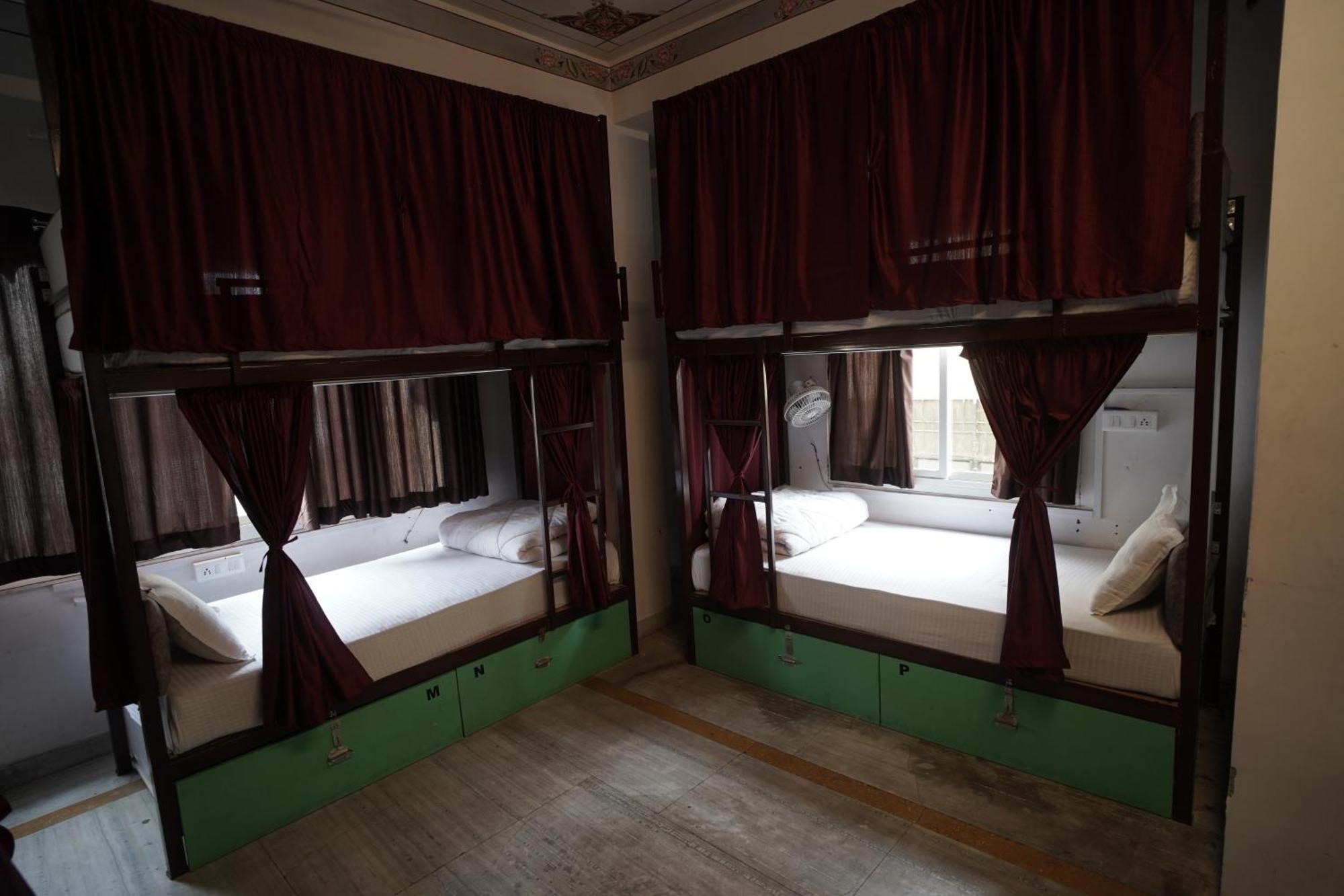 Hostel Funky Bunky Udaipur Exterior photo